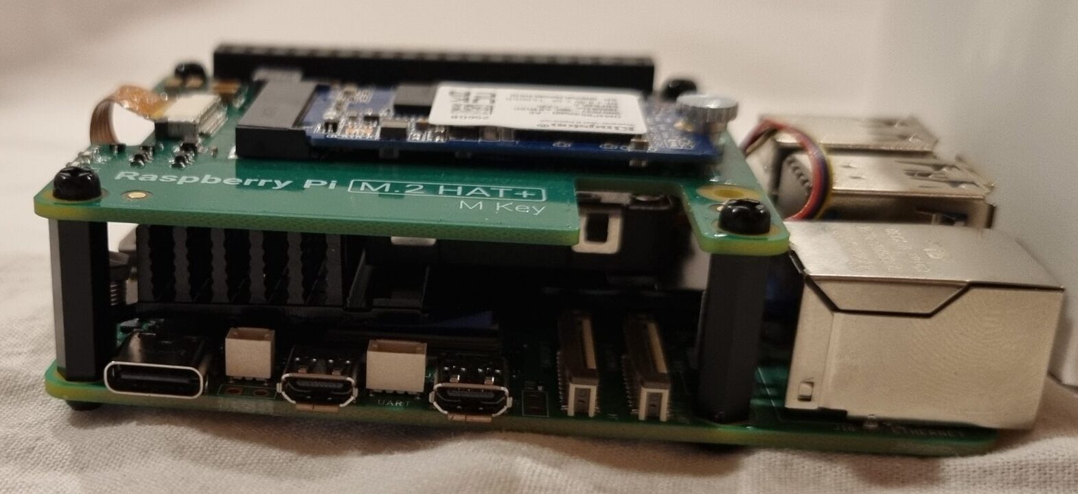 Opinber Raspberry Pi M.2 HAT